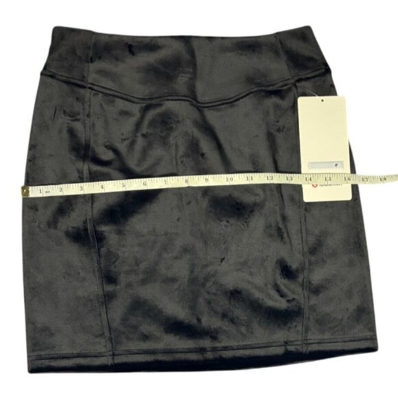 Lululemon Scuba High-Rise Mini Skirt Velvet Size XS Black W8AL9S NWT - Picture 8 of 13